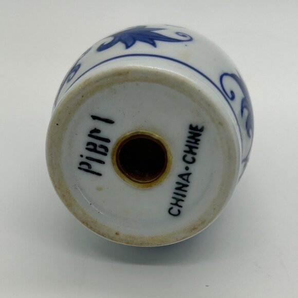 Pier 1 Salt & Pepper Shaker Set Blue & White Floral Chintz Pattern Ceramic - Picture 3 of 14